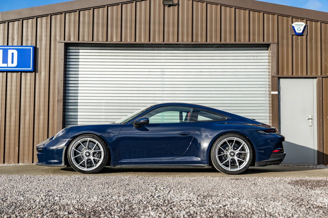 2022 Porsche 992 GT3 - Image 5 of 31