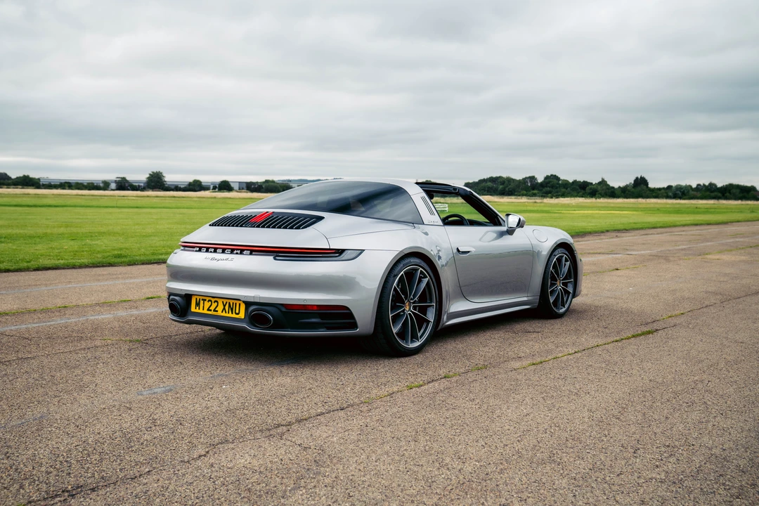 2022 Porsche 992 Targa 4 & 4S - Image 12 of 31