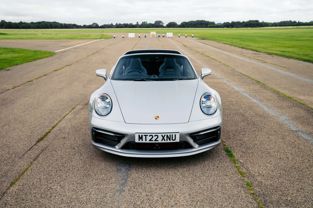 2022 Porsche 992 Targa 4 & 4S - Image 11 of 31