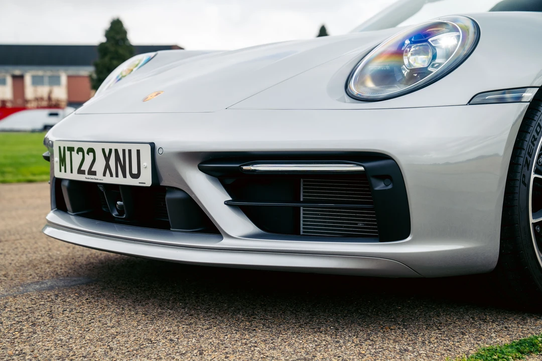 2022 Porsche 992 Targa 4 & 4S - Image 26 of 31
