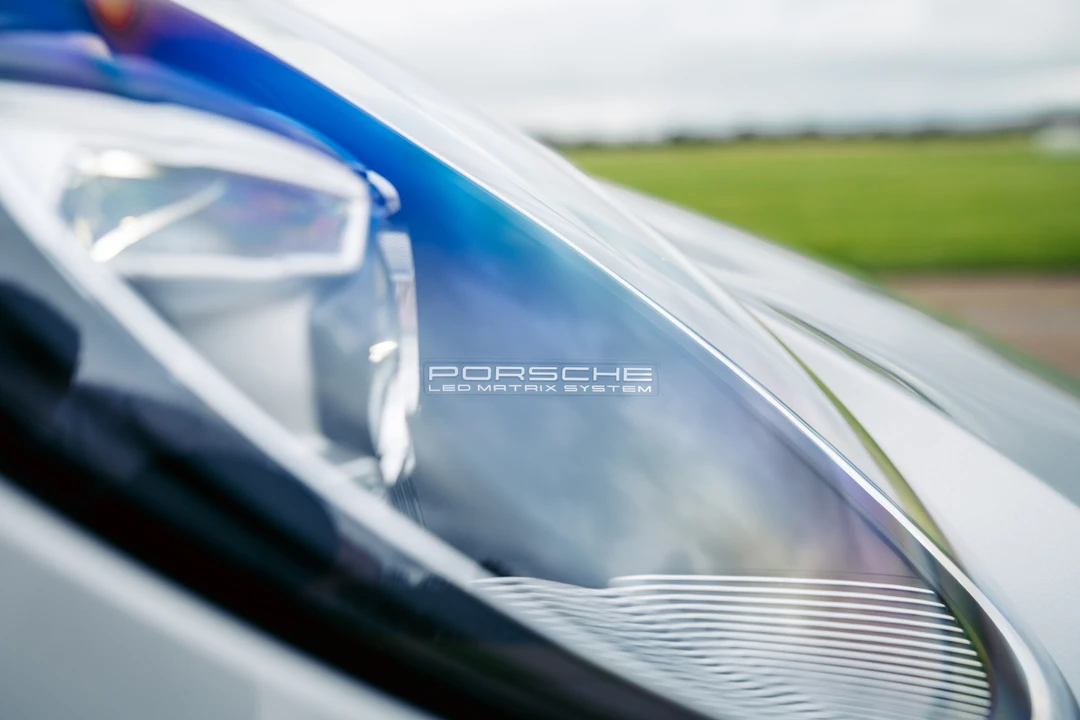 2022 Porsche 992 Targa 4 & 4S - Image 30 of 31