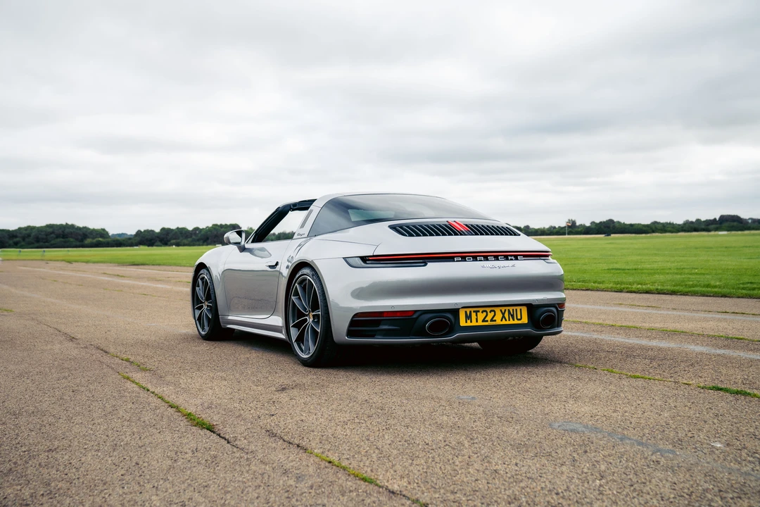 2022 Porsche 992 Targa 4 & 4S - Image 14 of 31