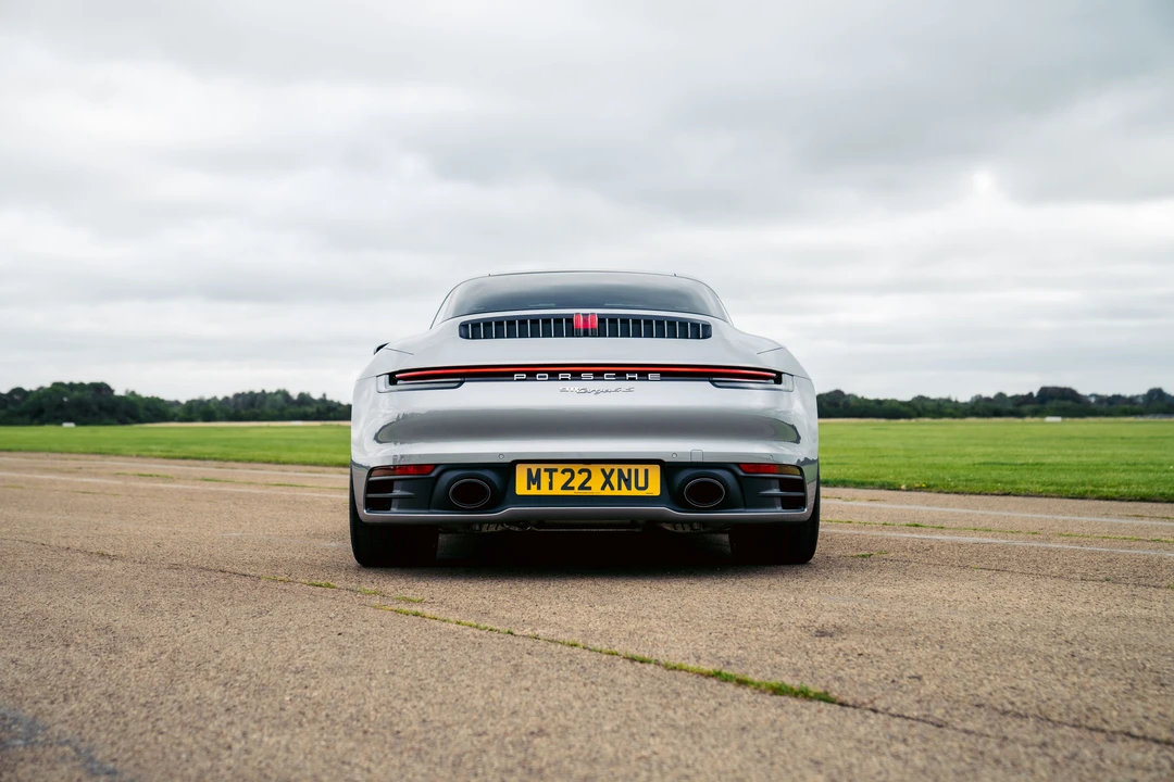 2022 Porsche 992 Targa 4 & 4S - Image 13 of 31
