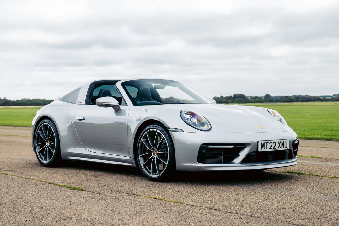 2022 Porsche 992 Targa 4 & 4S - Image 2 of 31