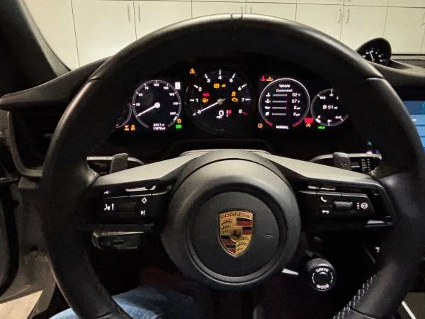 2022 Porsche 992 Carrera 4S - Image 5 of 10