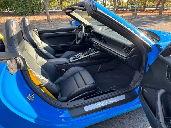 2022 Porsche 992 Carrera - Image 16 of 21