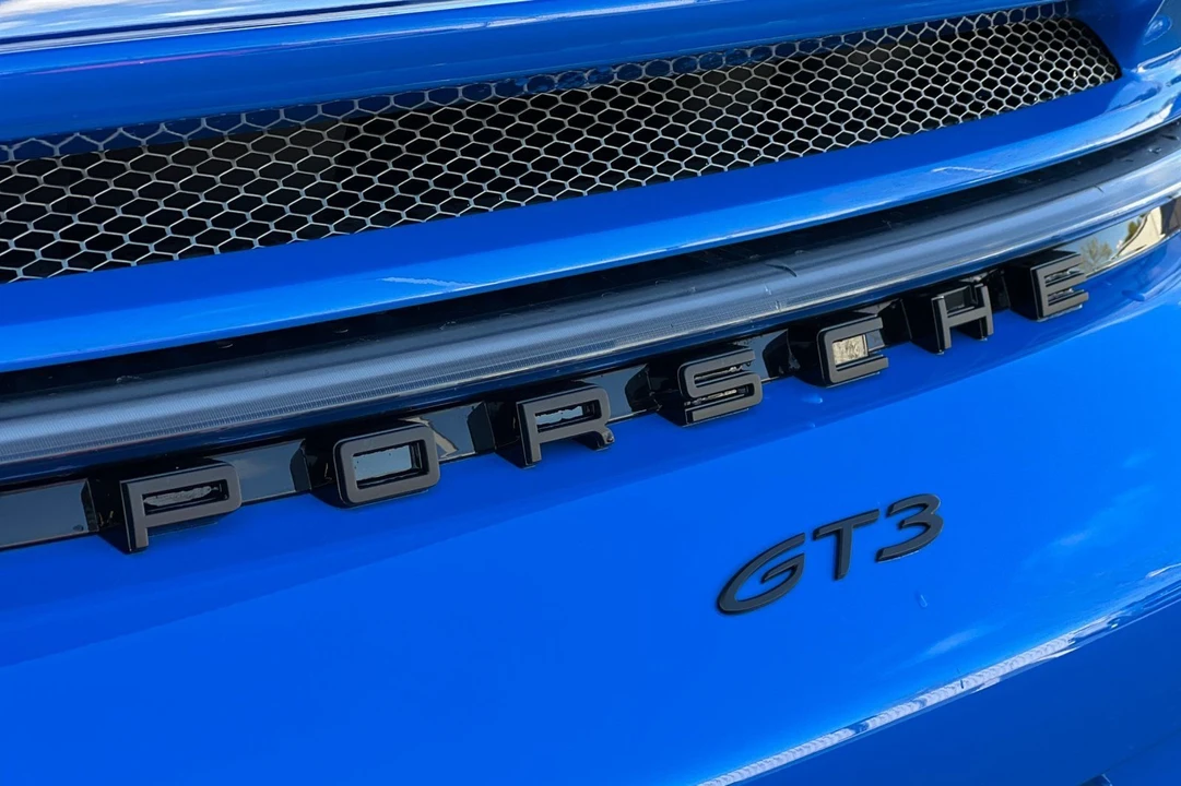 2022 Porsche 992 GT3 - Image 3 of 18