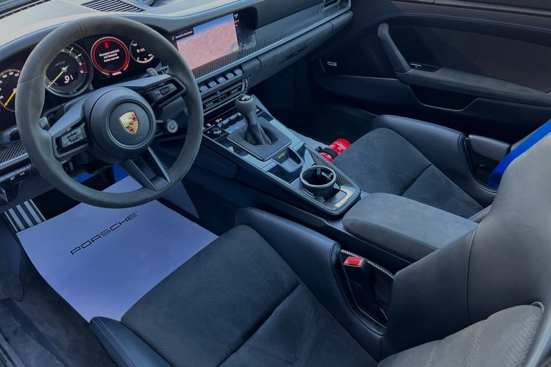 2022 Porsche 992 GT3 - Image 11 of 18