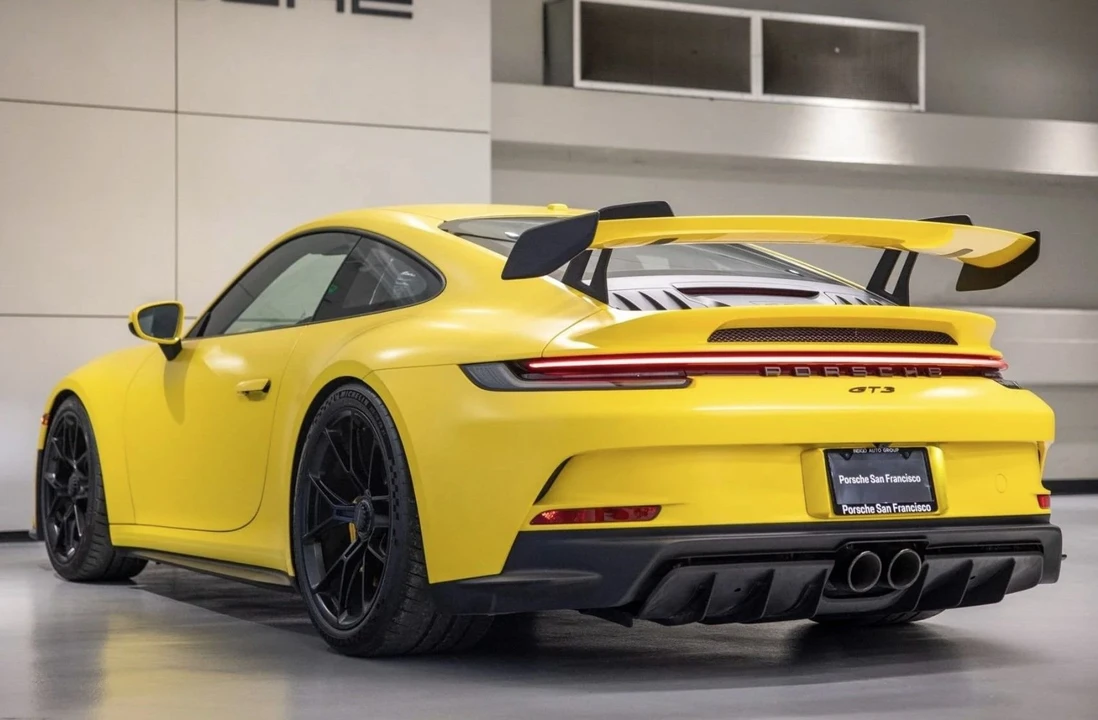 2022 Porsche 992 GT3 - Image 3 of 9