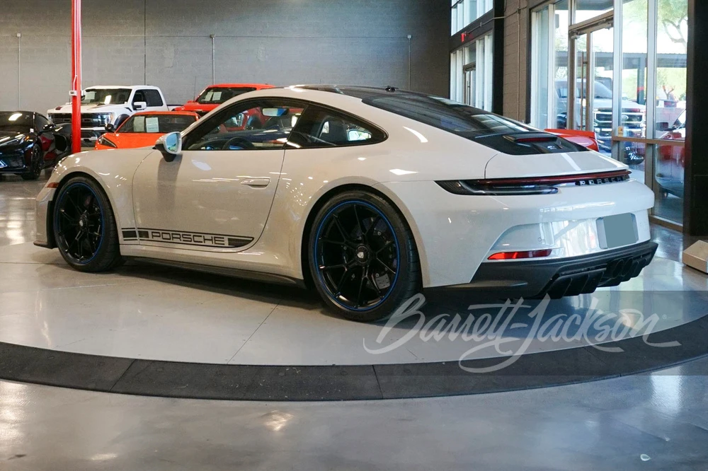 2022 Porsche 992 GT3 - Image 6 of 7