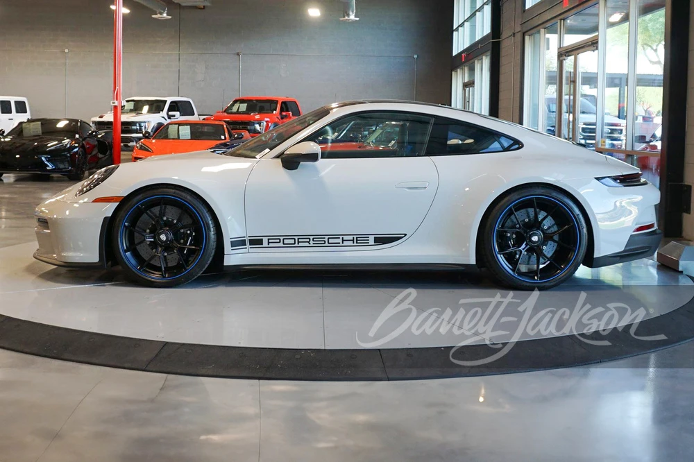 2022 Porsche 992 GT3 - Image 7 of 7