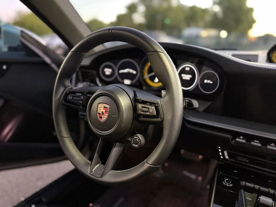 2022 Porsche 992 Carrera - Image 5 of 8