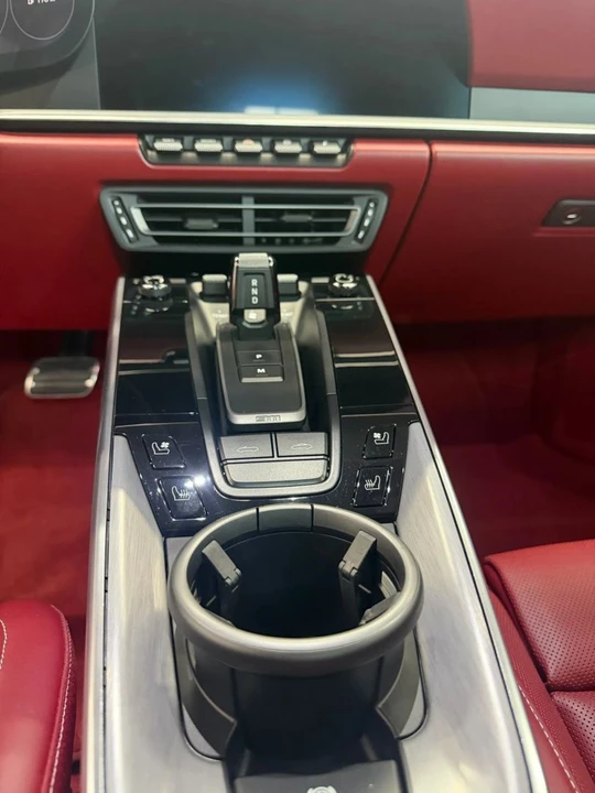 2022 Porsche 992 Carrera - Image 17 of 31