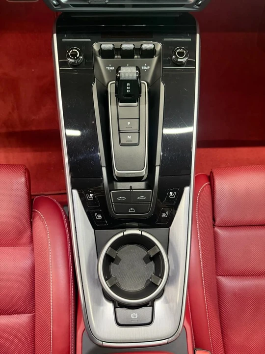 2022 Porsche 992 Carrera - Image 18 of 31