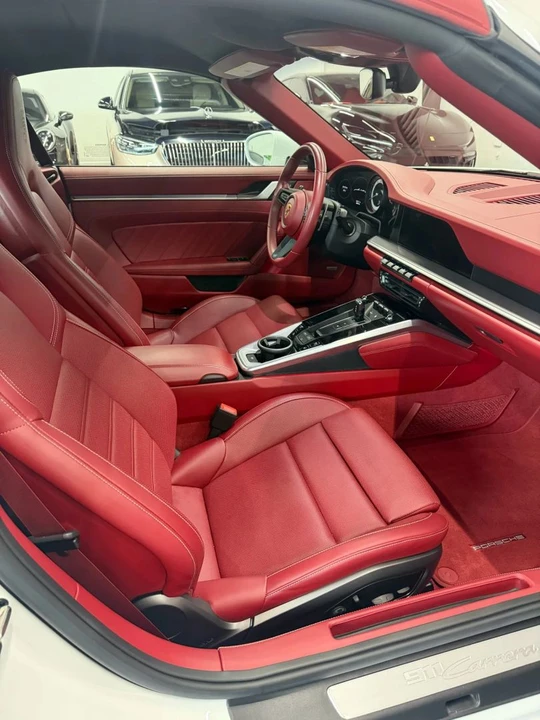 2022 Porsche 992 Carrera - Image 26 of 31
