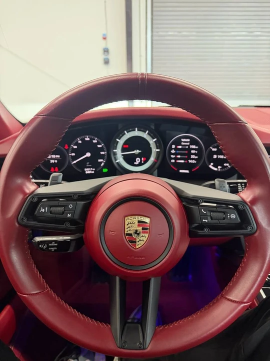 2022 Porsche 992 Carrera - Image 25 of 31
