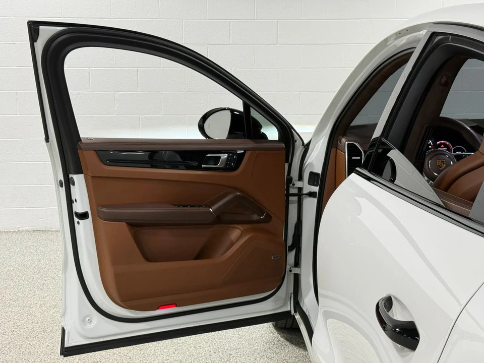2022 Porsche 9Y0/9Y3 Cayenne - Image 11 of 31