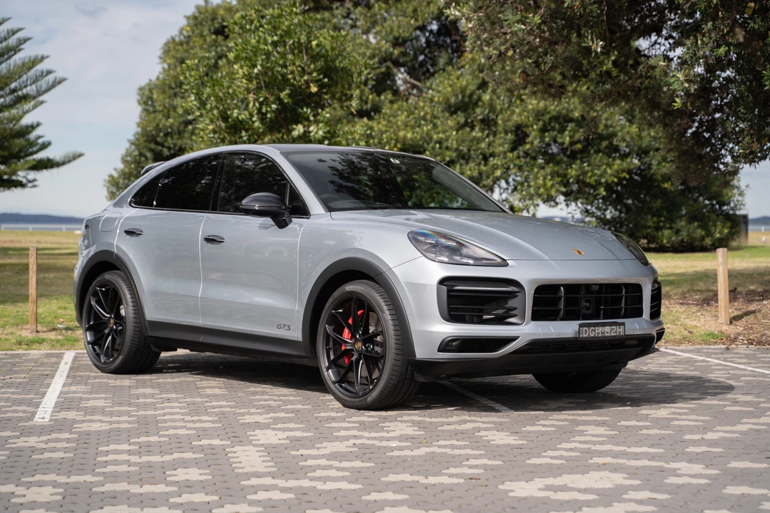 2022 Porsche 9Y0/9Y3 Cayenne GTS - Image 12 of 31