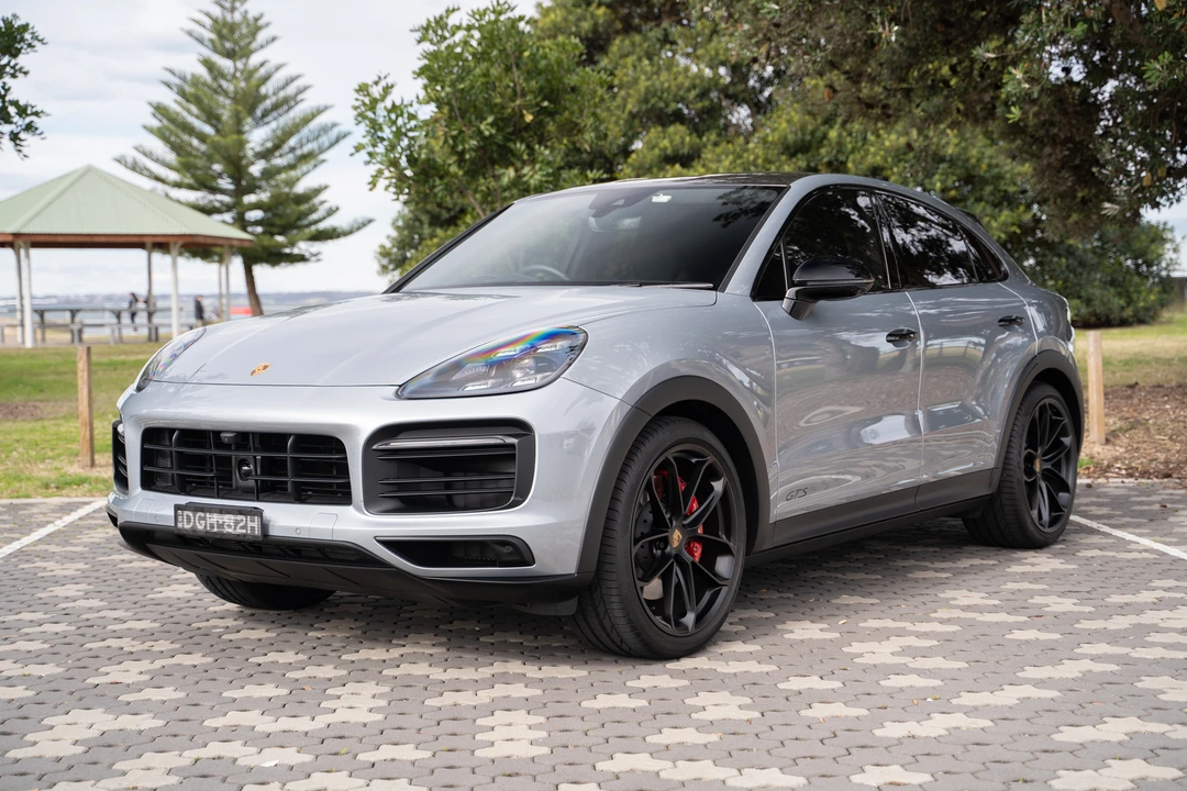 2022 Porsche 9Y0/9Y3 Cayenne GTS - Image 17 of 31