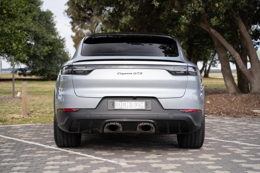 2022 Porsche 9Y0/9Y3 Cayenne GTS - Image 7 of 31