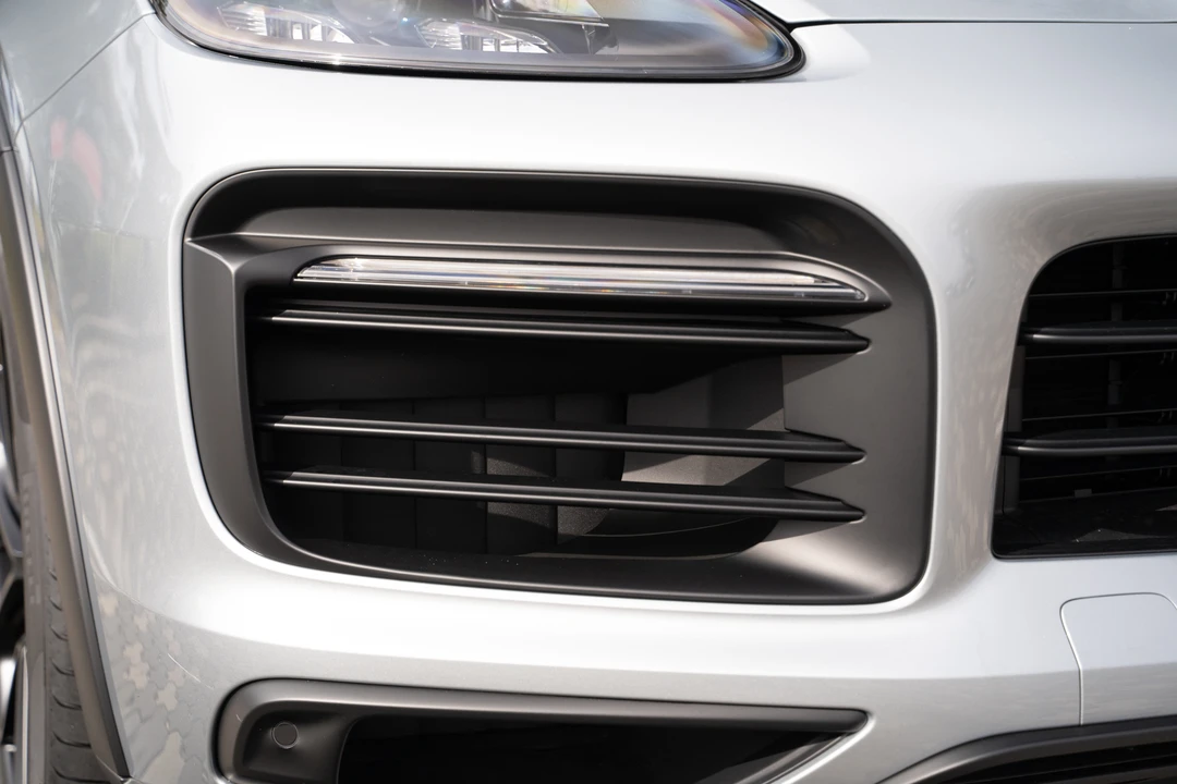 2022 Porsche 9Y0/9Y3 Cayenne GTS - Image 25 of 31