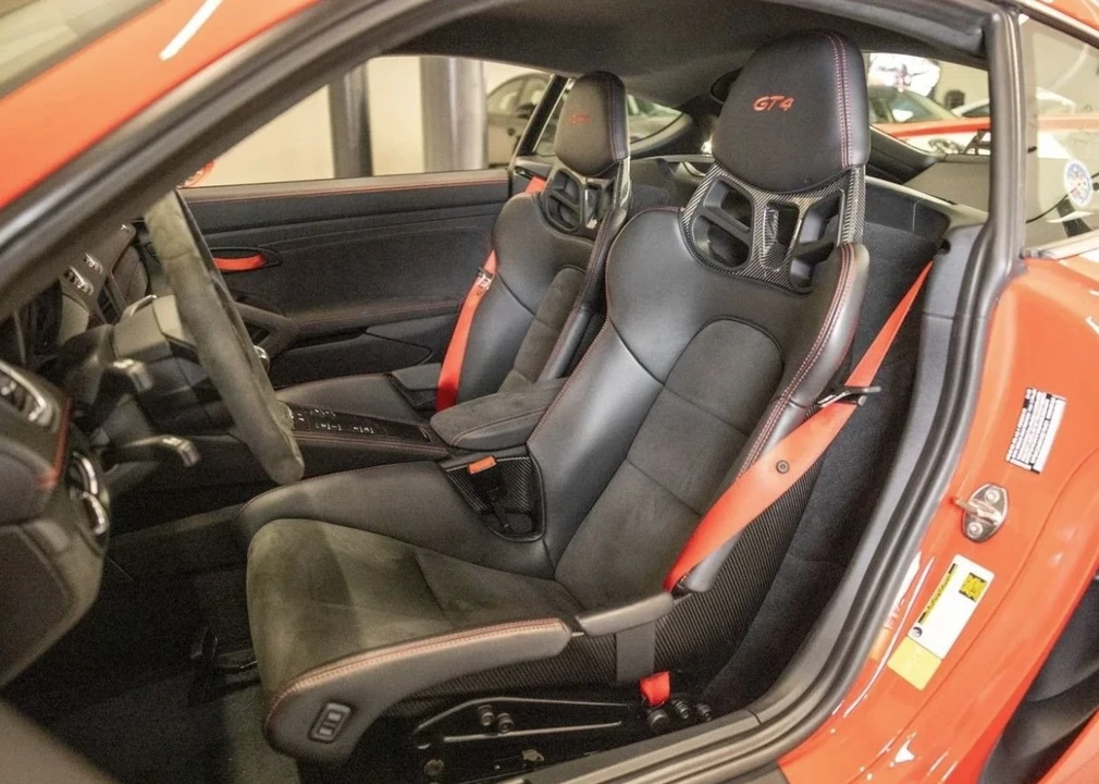 2022 Porsche 718 Cayman GT4 - Image 6 of 8