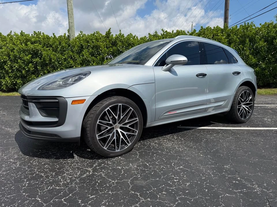 2022 Porsche Macan - Image 5 of 18