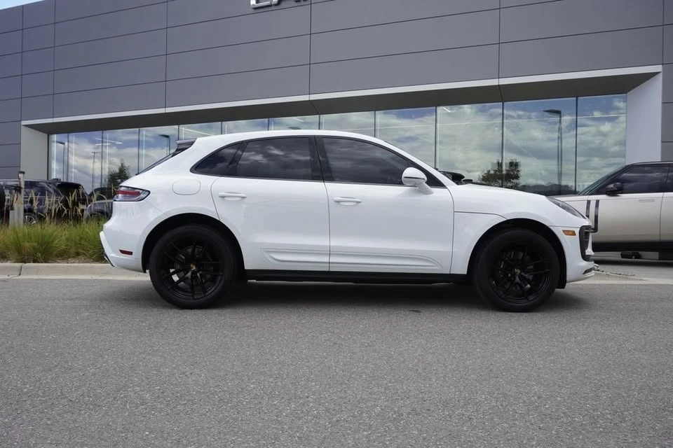 2022 Porsche Macan - Image 5 of 20