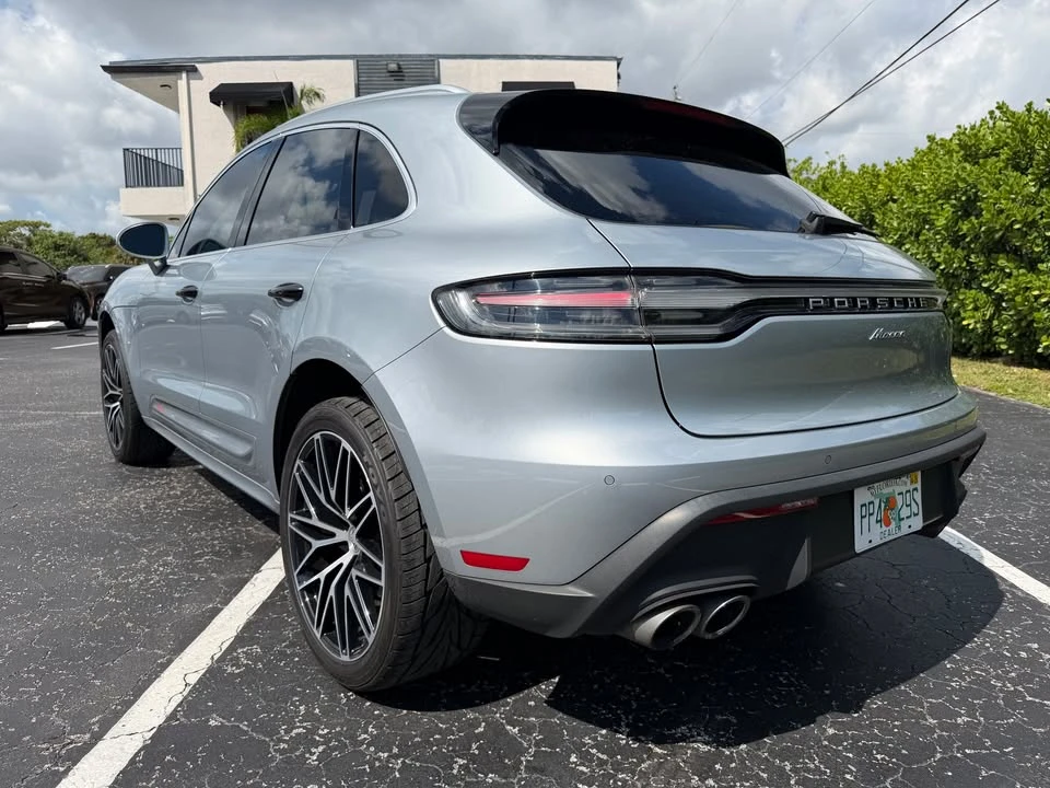 2022 Porsche Macan - Image 10 of 19