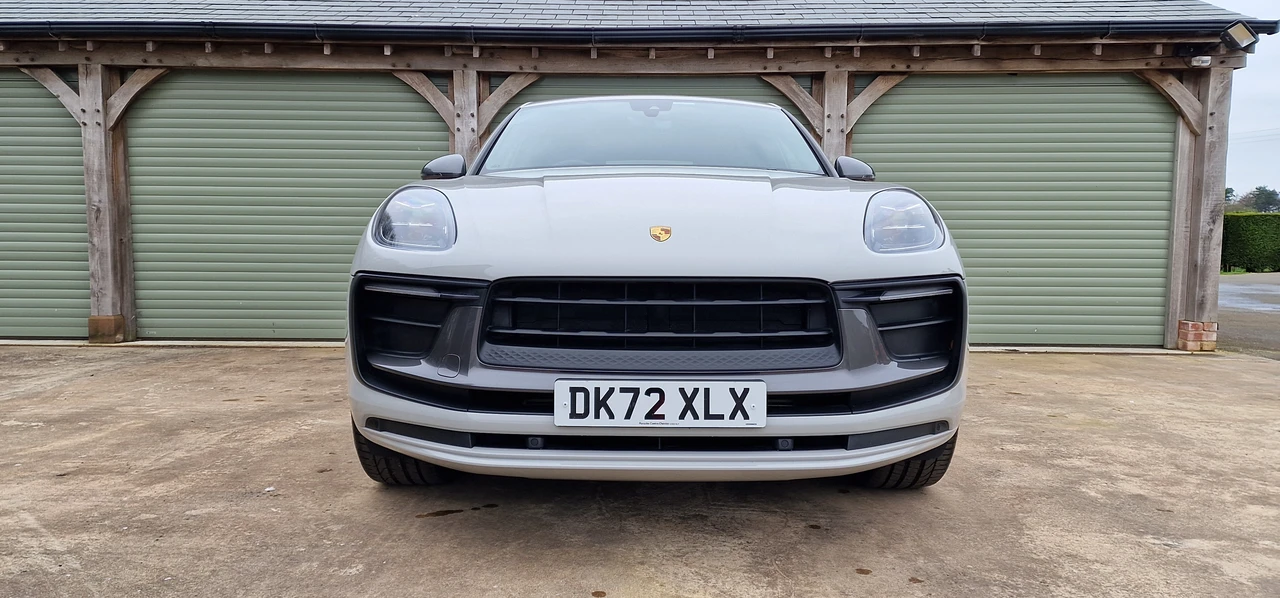 2022 Porsche Macan T - Image 3 of 31