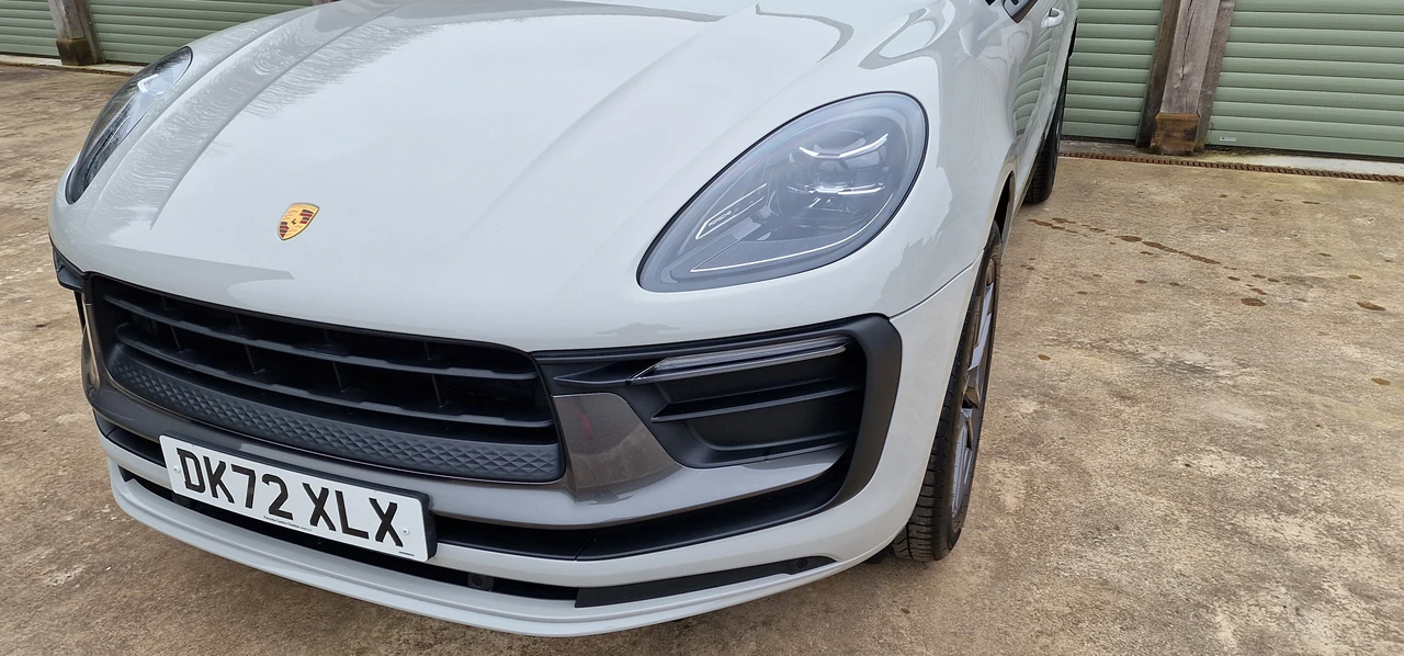 2022 Porsche Macan T - Image 19 of 31