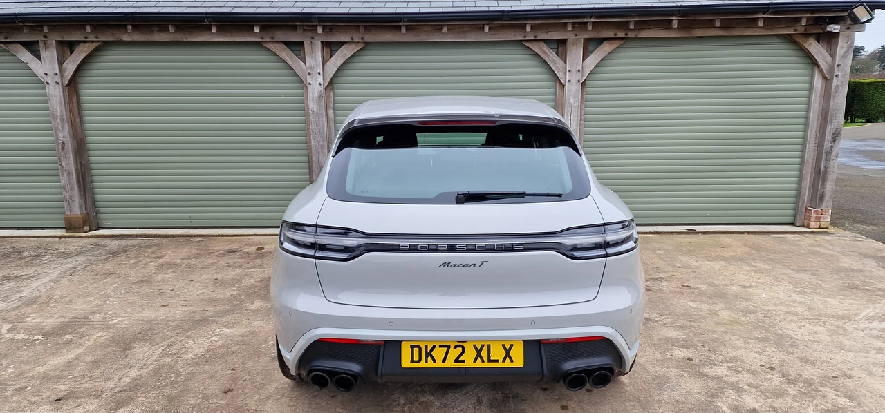 2022 Porsche Macan T - Image 7 of 31