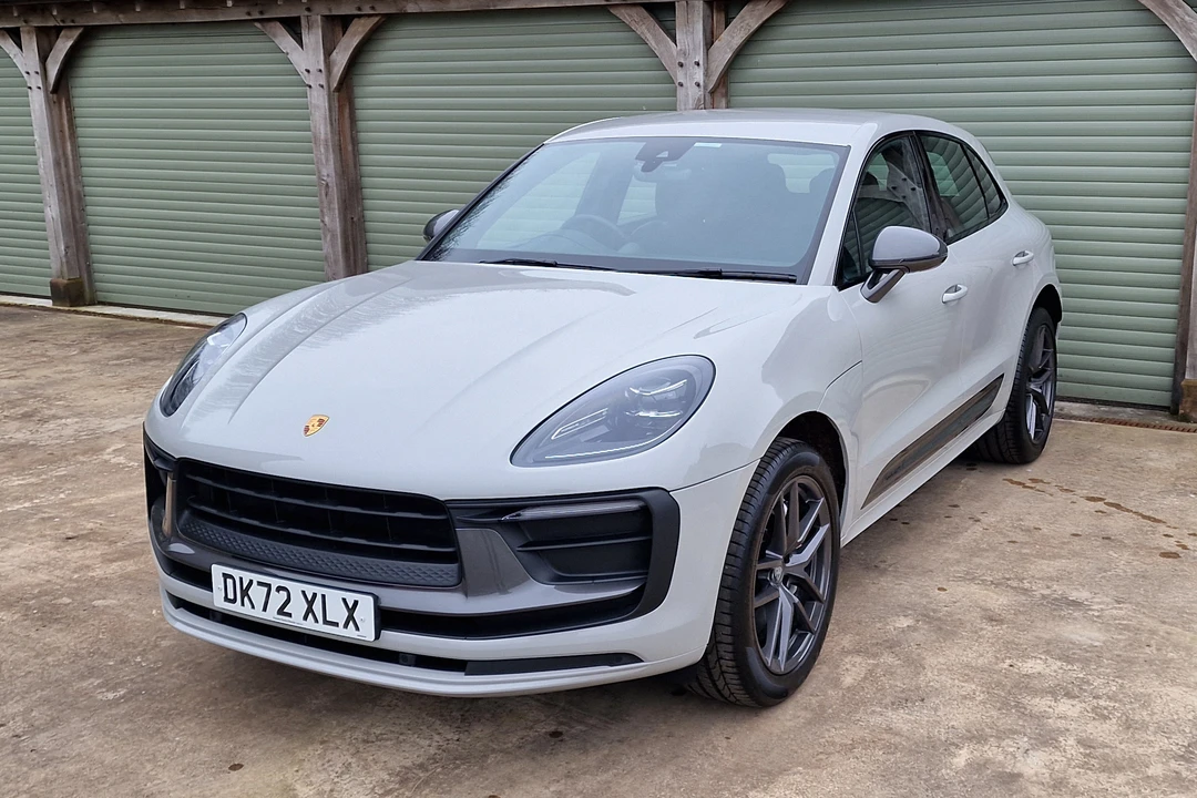 2022 Porsche Macan T - Image 2 of 31