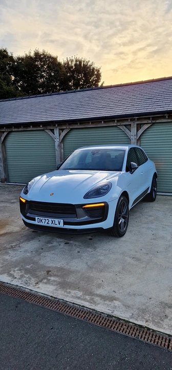 2022 Porsche Macan T - Image 21 of 31