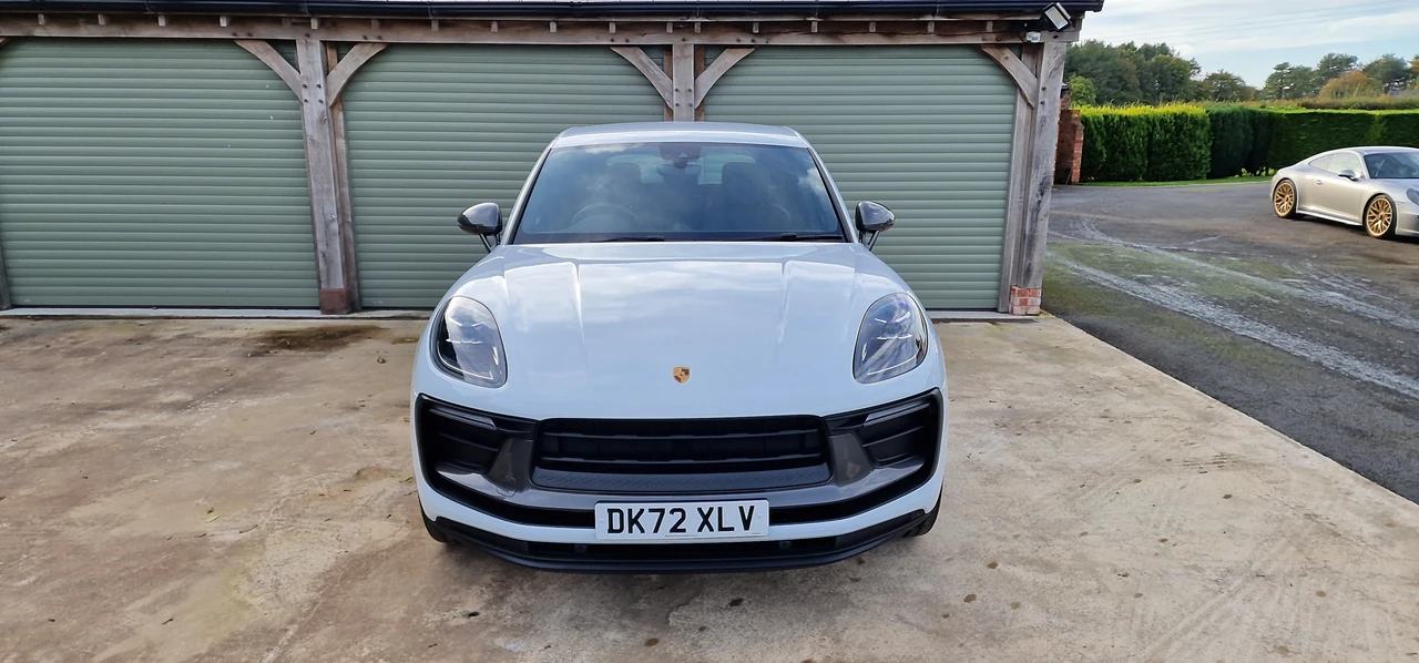 2022 Porsche Macan T - Image 3 of 31