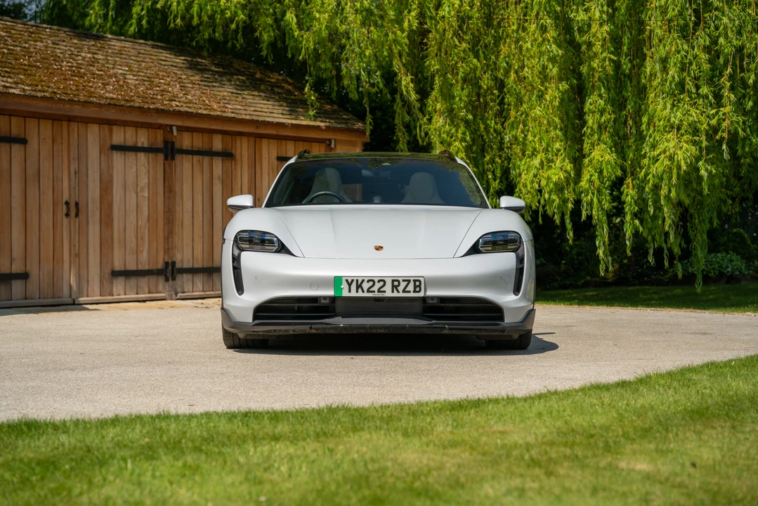 2022 Porsche Taycan 4S - Image 3 of 31