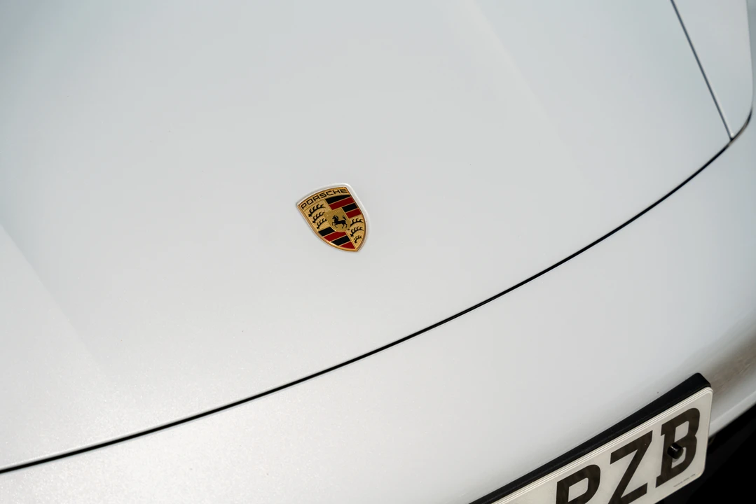 2022 Porsche Taycan 4S - Image 26 of 31