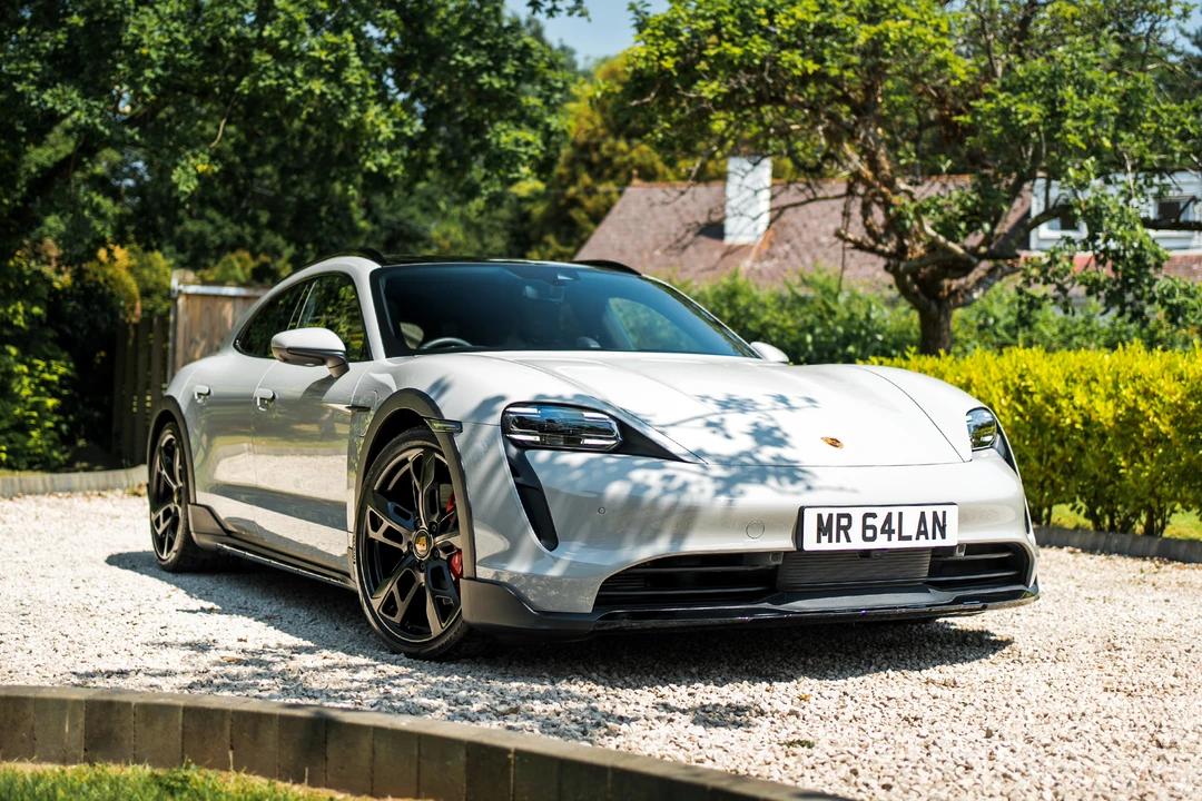 2022 Porsche Taycan 4S - Image 2 of 31