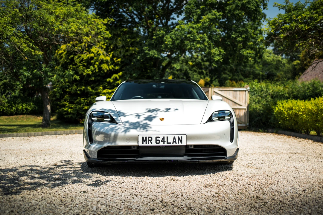 2022 Porsche Taycan 4S - Image 3 of 31