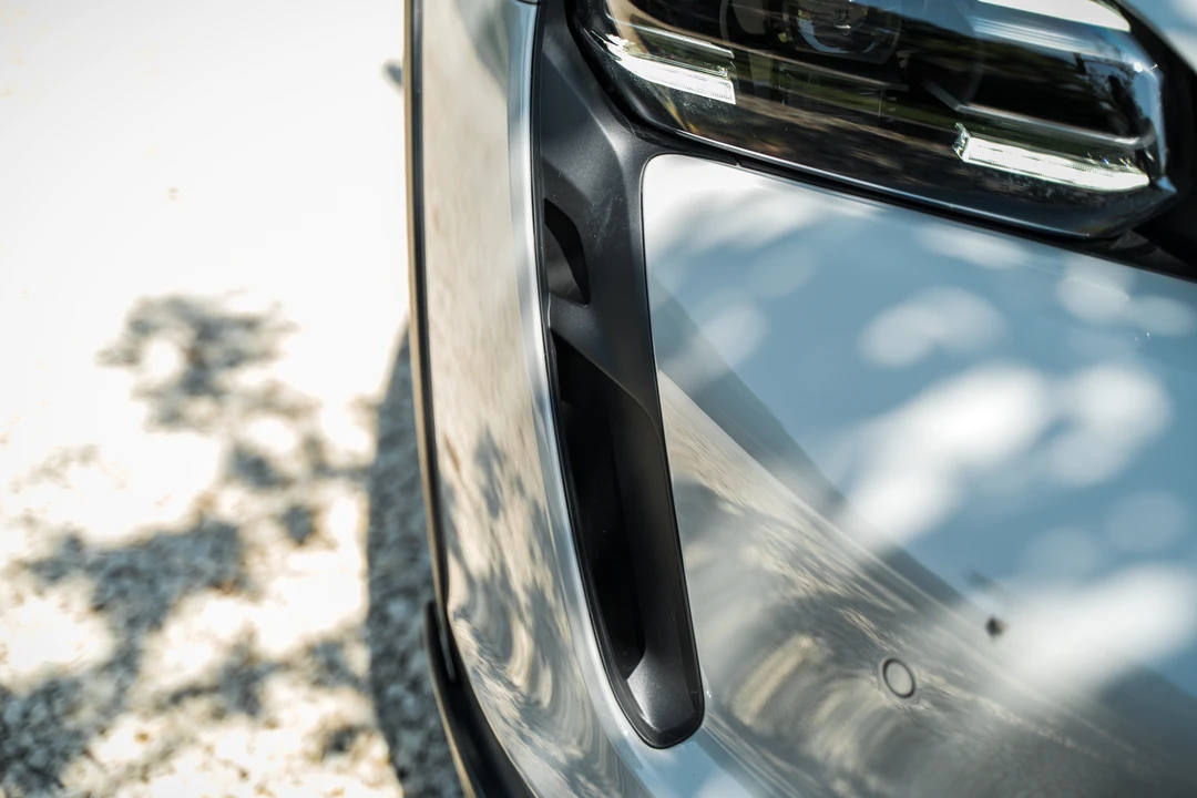 2022 Porsche Taycan 4S - Image 25 of 31