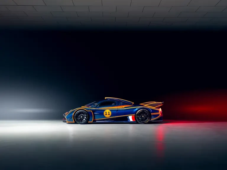 2022 Pagani Huayra - Image 5 of 26