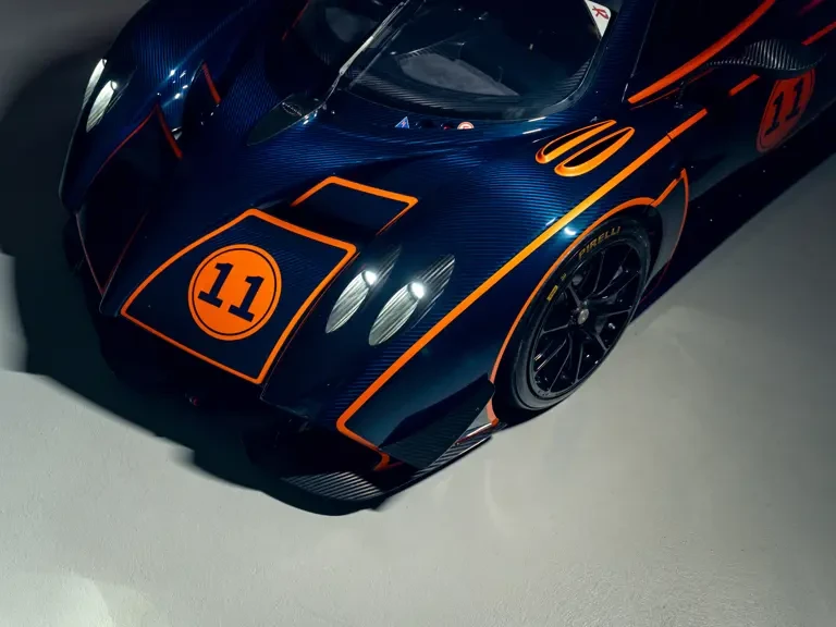 2022 Pagani Huayra - Image 14 of 26