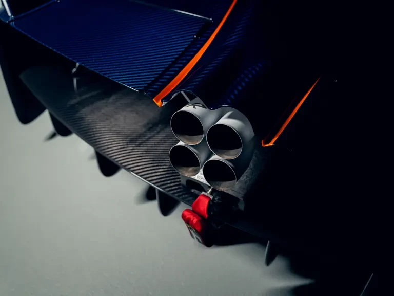 2022 Pagani Huayra - Image 25 of 26