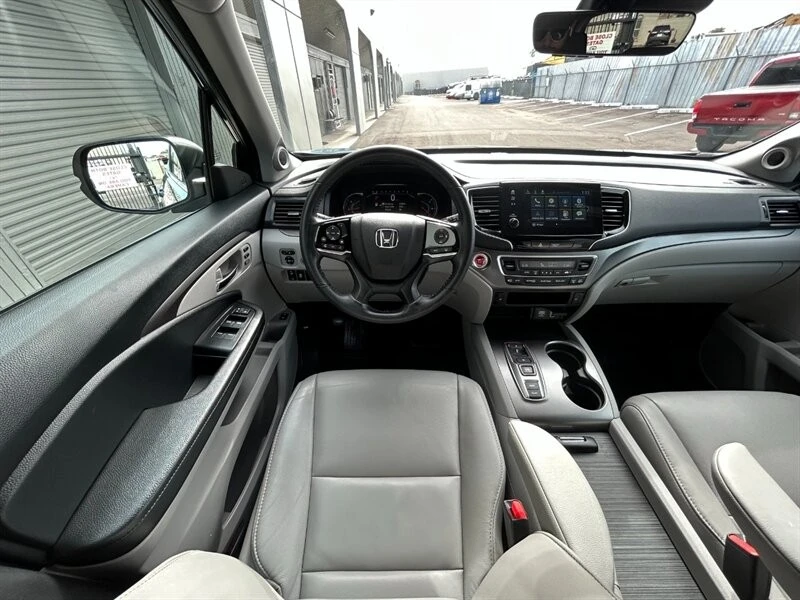 2022 Honda Pilot 3rd Gen - Image 13 of 21