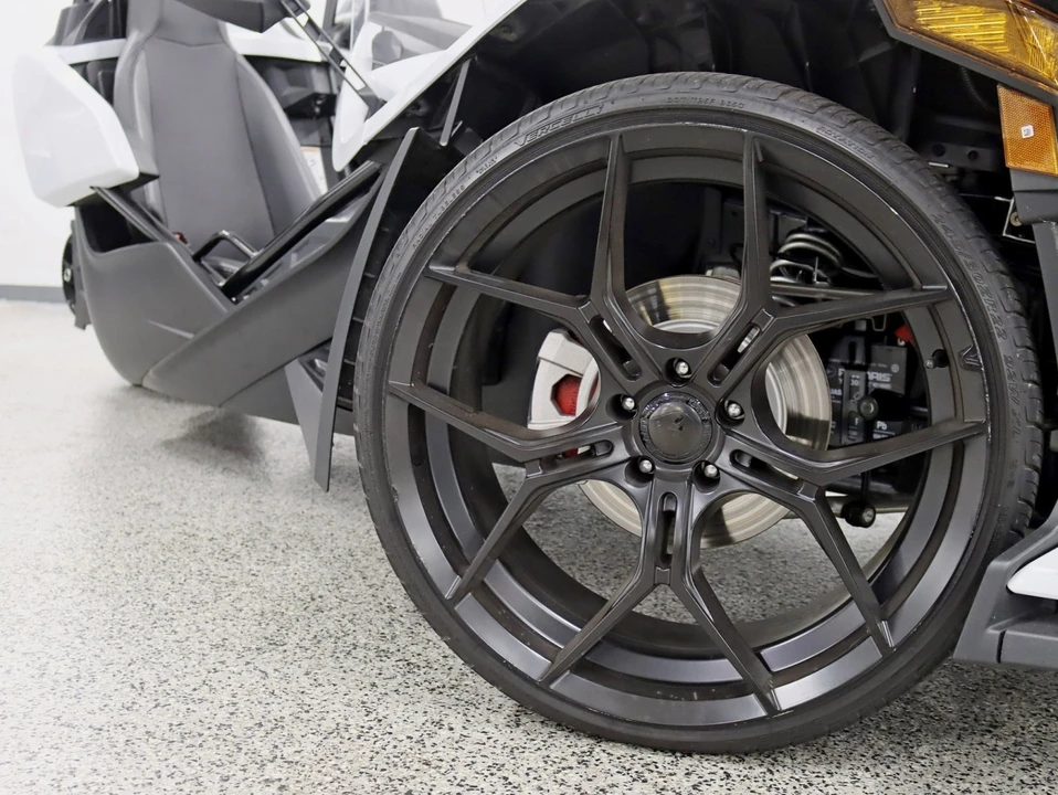 2022 Polaris Slingshot - Image 3 of 12