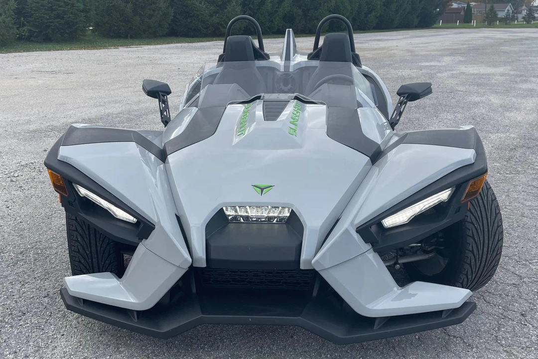 2022 Polaris Slingshot - Image 2 of 31