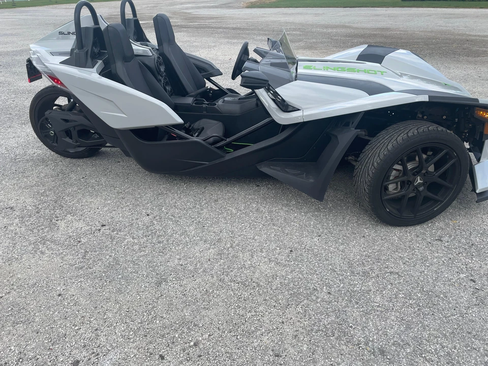2022 Polaris Slingshot - Image 22 of 31