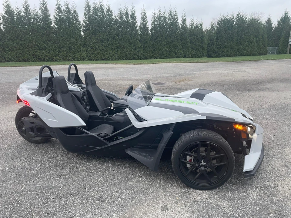 2022 Polaris Slingshot - Image 16 of 31