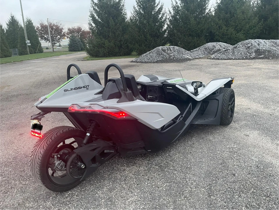 2022 Polaris Slingshot - Image 12 of 31