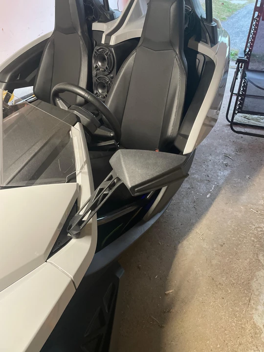2022 Polaris Slingshot - Image 27 of 31